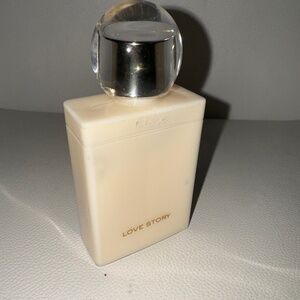 Chloe Cream - Love Story